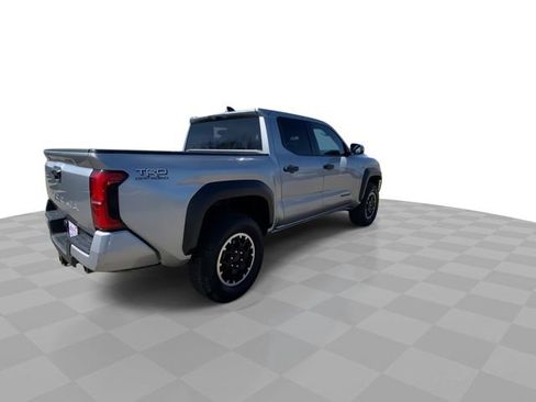 Used 2025 Toyota Tacoma TRD Off-Road image 2