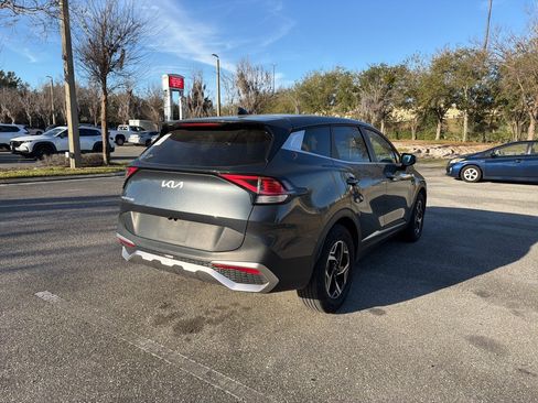 Used 2024 Kia Sportage LX image 5