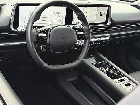 Certified 2023 Hyundai Ioniq 6 SEL RWD image 8
