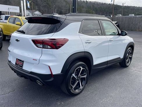 Certified 2023 Chevrolet TrailBlazer RS w/ Convenience Package image 4