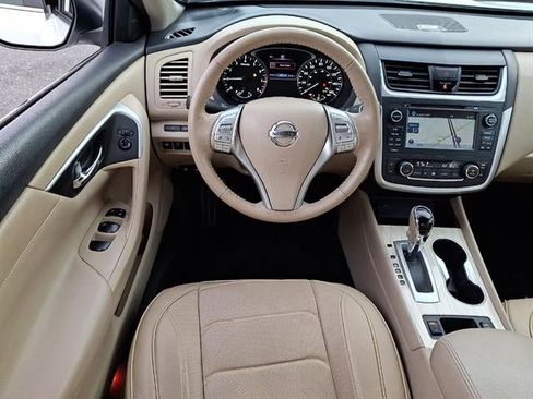 Used 2017 Nissan Altima 2.5 SL w/ 2.5 Technology Package image 43