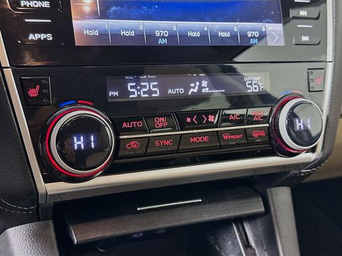 Used 2018 Subaru Outback 2.5i Premium image 23