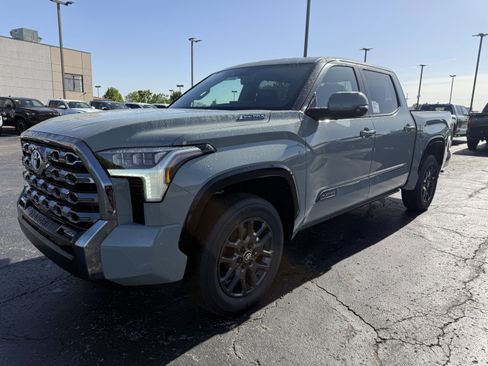 New 2026 Toyota Tundra Platinum AWD/4WD image 2