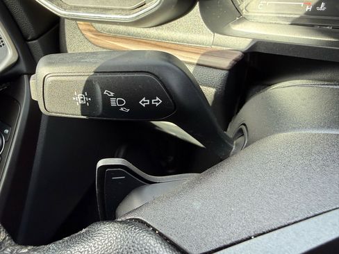 Used 2020 Ford Explorer Limited image 28