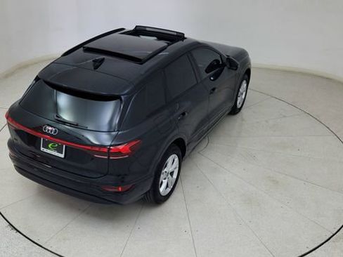 Used 2025 Audi Q6 e-tron Premium w/ Convenience Package image 78