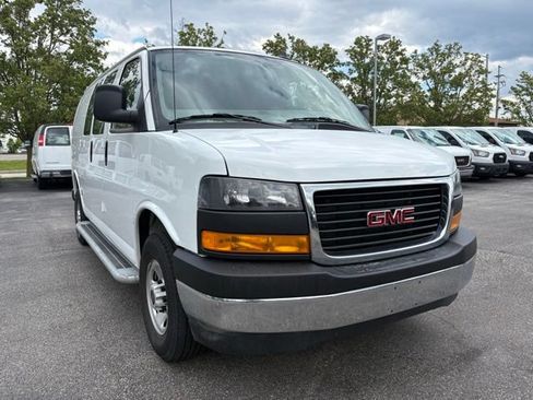 Used 2024 GMC Savana 2500 w/ Driver Convenience Package RWD image 15
