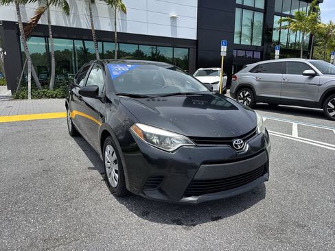 Used 2014 Toyota Corolla LE FWD image 7