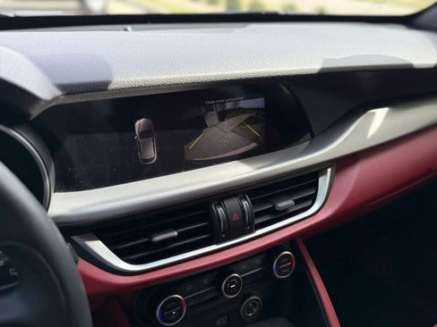 Used 2019 Alfa Romeo Stelvio Ti Sport w/ Quick Order Package 22S Sport AWD/4WD image 20