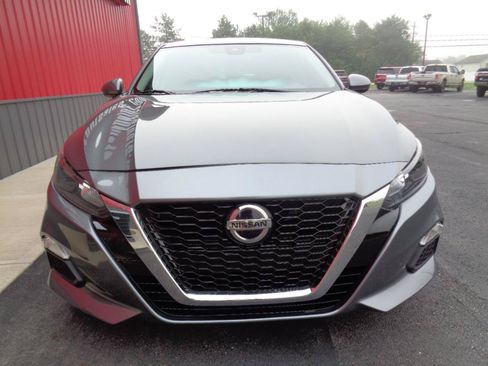 Used 2022 Nissan Altima 2.5 S FWD image 11