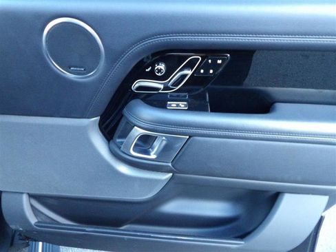 Used 2018 Land Rover Range Rover image 15