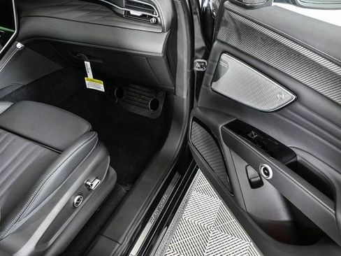 New 2025 Maserati Grecale Trofeo image 29