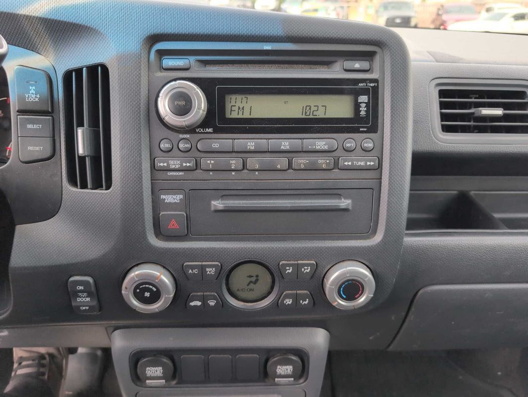 Used 2007 Honda Ridgeline RT image 12
