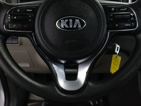 Used 2017 Kia Sportage LX AWD/4WD image 19