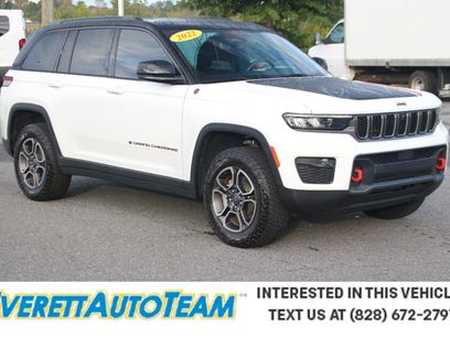 Used 2022 Jeep Grand Cherokee Trailhawk w/ Luxury Tech Group III