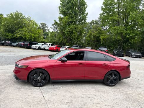 Used 2025 Honda Accord Sport image 6