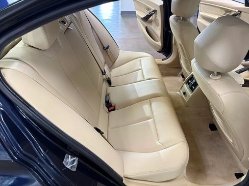Used 2015 BMW 328i Sedan RWD image 13