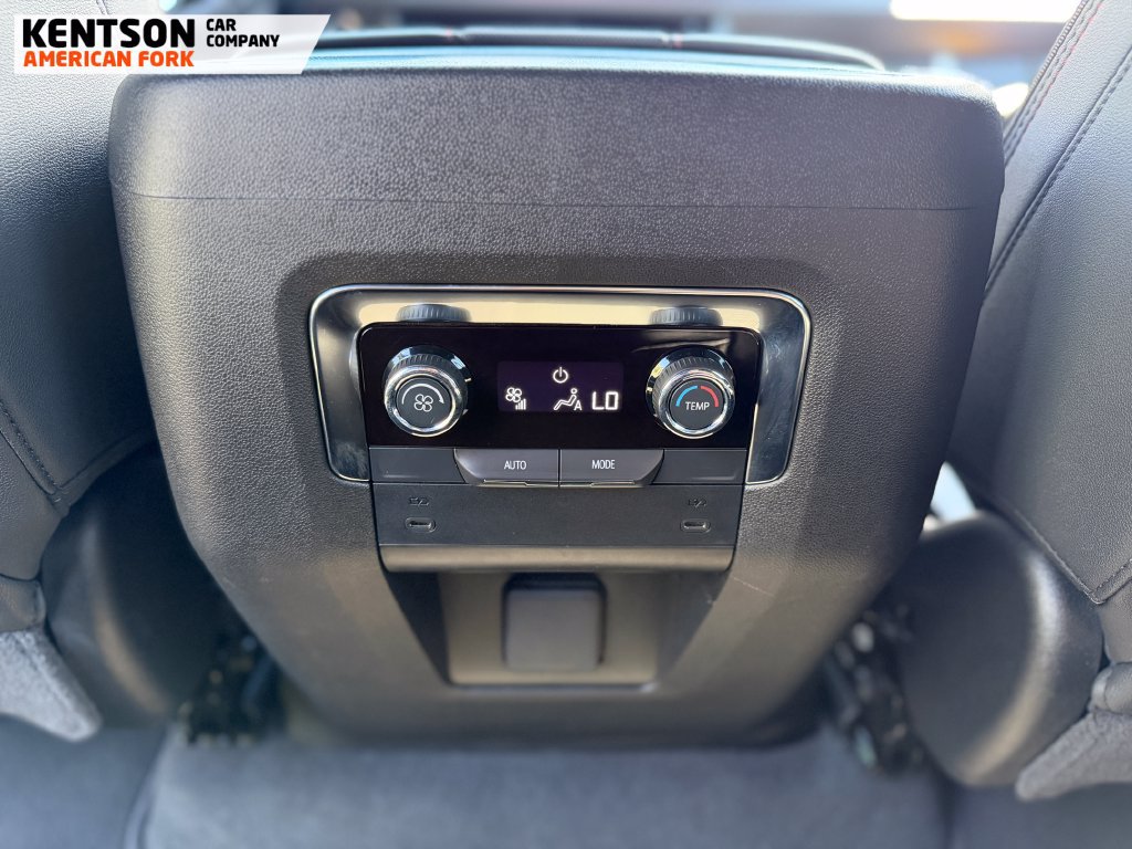 Used 2026 Chevrolet Tahoe RST AWD/4WD image 32