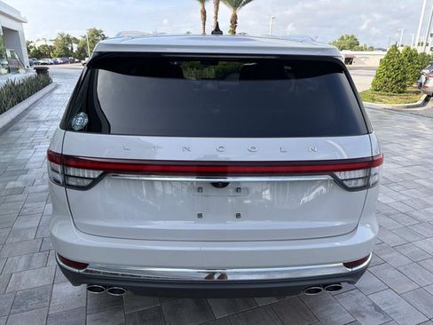 Used 2023 Lincoln Aviator Reserve w/ Equipment Group 201A RWD image 3