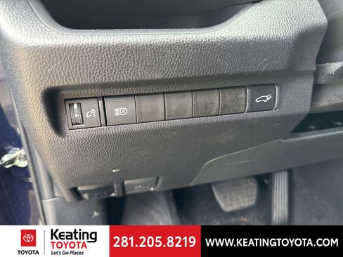 Used 2024 Toyota RAV4 XLE Premium image 13