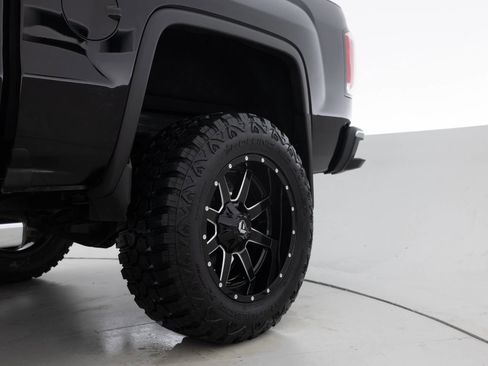 Used 2018 GMC Sierra 1500 SLT image 20