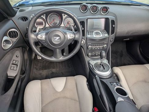 Used 2010 Nissan 370Z Touring w/ Sport Pkg image 26