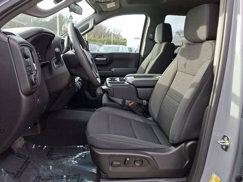 Used 2024 Chevrolet Silverado 1500 Custom image 18