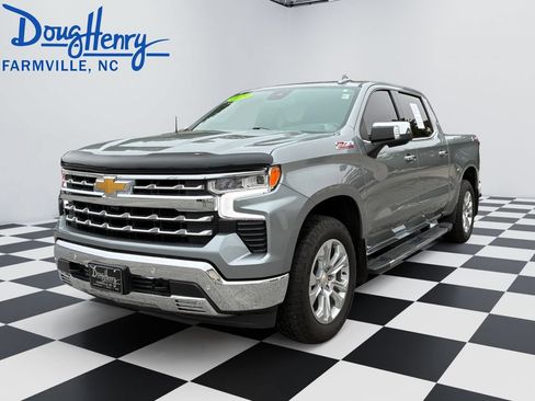 Used 2025 Chevrolet Silverado 1500 LTZ w/ LTZ Premium Package AWD/4WD image 1