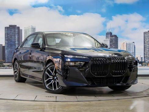 Used 2025 BMW 760i xDrive w/ Executive Package AWD/4WD image 1