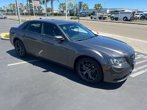 Used 2023 Chrysler 300 S RWD image 12