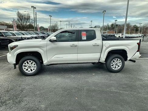 New 2026 Toyota Tacoma SR5 image 5