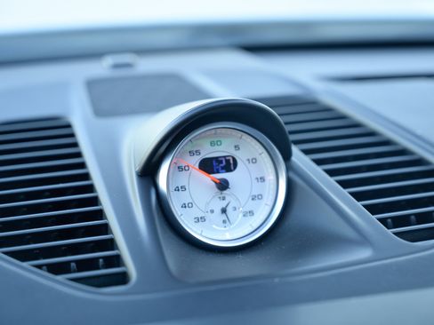 Used 2015 Porsche 911 Turbo S image 31