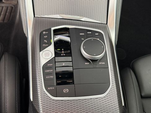 Used 2025 BMW M440i Coupe RWD image 16