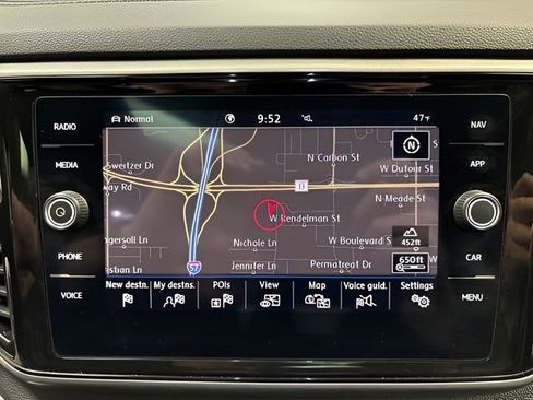 Used 2020 Volkswagen Atlas Cross Sport SEL image 19