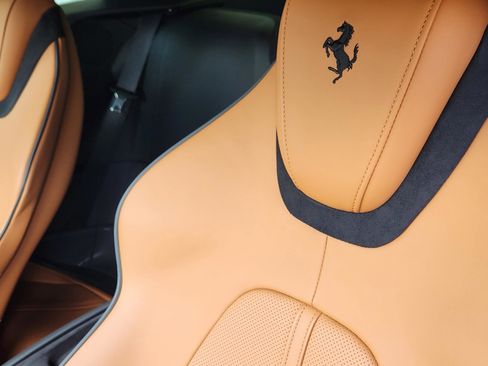 Used 2022 Ferrari Roma Base image 14