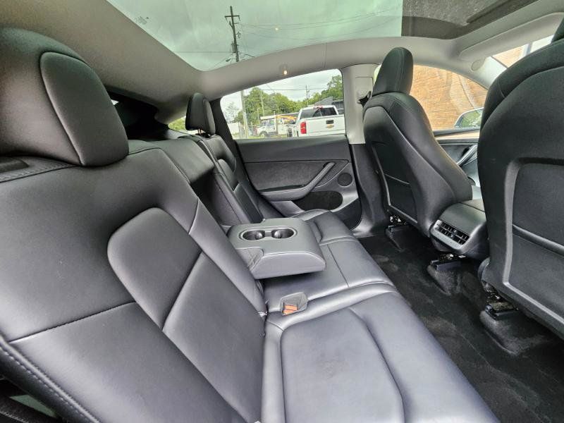 Used 2025 Tesla Model Y Long Range AWD/4WD image 68