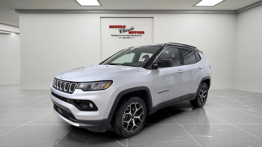 Used 2025 Jeep Compass Limited AWD/4WD image 3