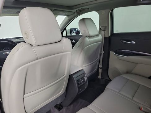 Used 2023 Cadillac XT4 Luxury image 12