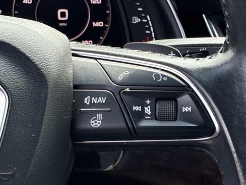 Used 2017 Audi Q7 3.0T Premium Plus w/ Premium Plus Package AWD/4WD image 38