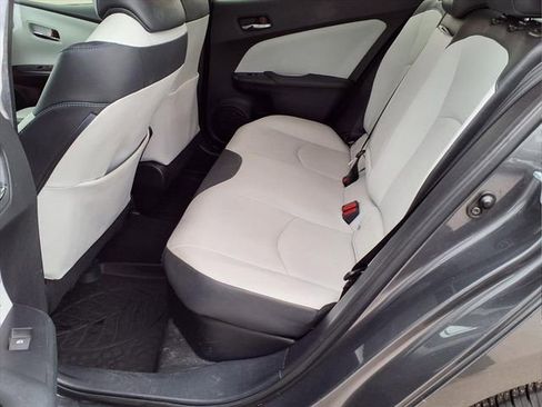 Used 2017 Toyota Prius Four image 13