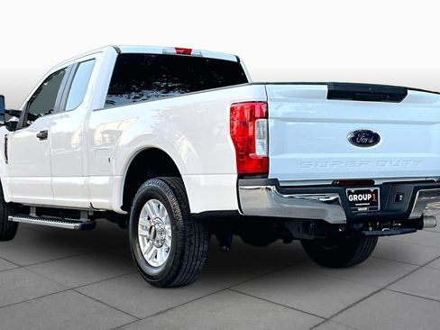 Used 2019 Ford F250 XL w/ STX Appearance Package RWD image 11