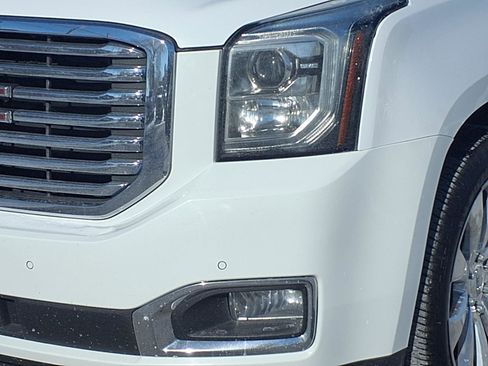 Used 2020 GMC Yukon XL SLT w/ Premium Edition image 36