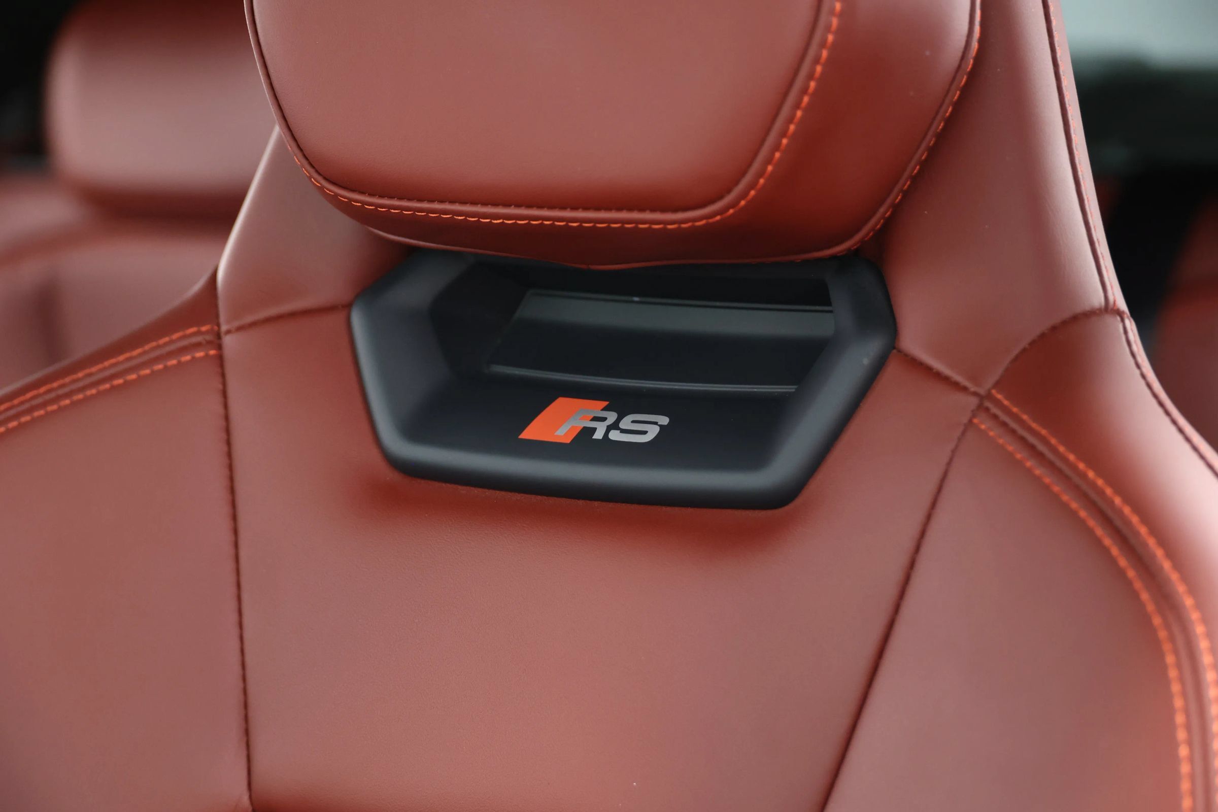 Used 2023 Audi RS e-tron GT w/ Carbon Performance Package AWD/4WD image 20