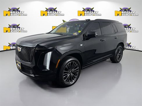 Used 2025 Cadillac Escalade Sport Platinum image 1