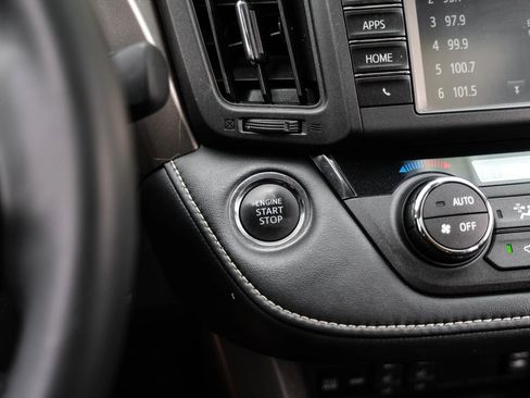 Used 2017 Toyota RAV4 Limited FWD image 22