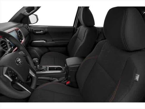 Used 2022 Toyota Tacoma TRD Sport w/ TRD Premium Sport Package AWD/4WD image 6