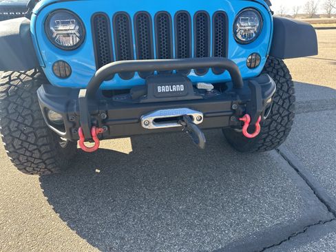 Used 2018 Jeep Wrangler Unlimited Rubicon w/ Cold Weather Group AWD/4WD image 45