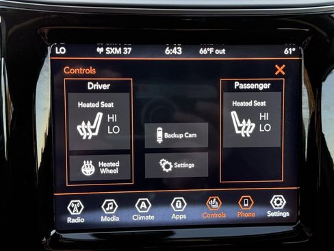 Used 2019 Jeep Cherokee Limited image 32