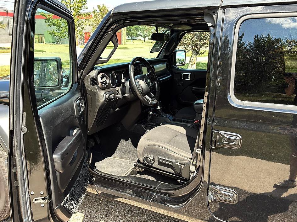 Used 2020 Jeep Wrangler Unlimited Sport S AWD/4WD image 21