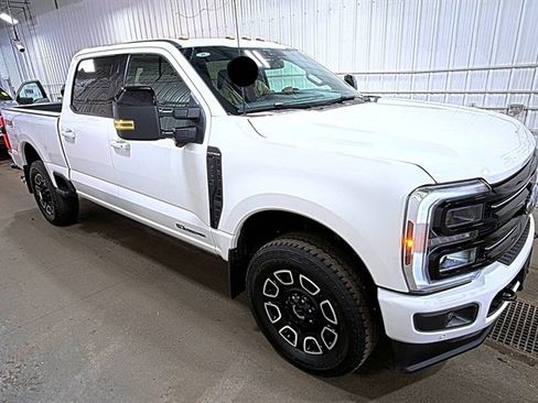 Used 2026 Ford F350 Platinum AWD/4WD image 16