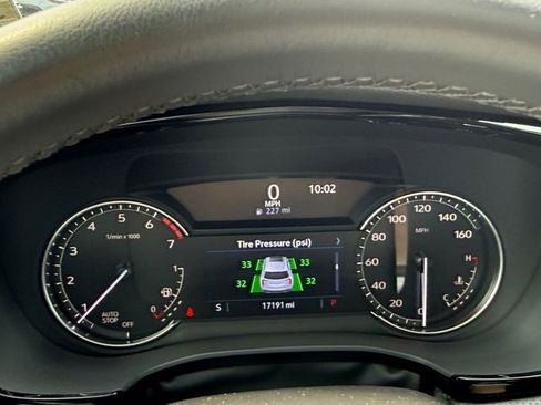 Used 2025 Cadillac XT6 Luxury FWD image 36